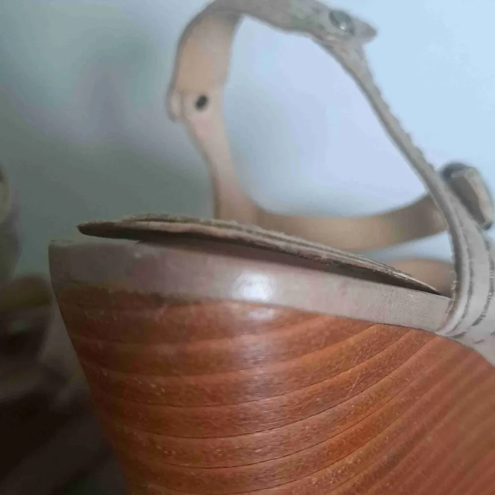 Frye beige strappy